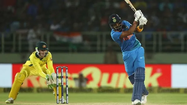 শেষ বলের নাটকে ভারতকে হারাল অস্ট্রেলিয়া