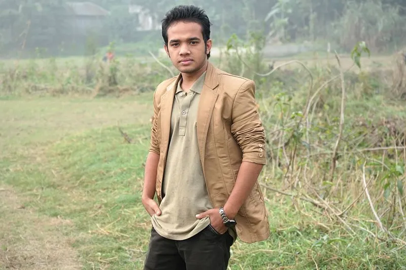 উড়োজাহাজ ছিনতাই চেষ্টা: নিহত পলাশের দাফন সম্পন্ন