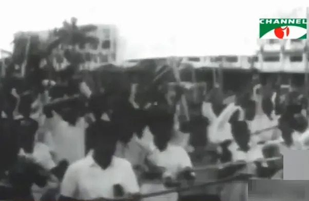 মুক্তিকামী মানুষের আন্দোলনে উত্তাল দেশ