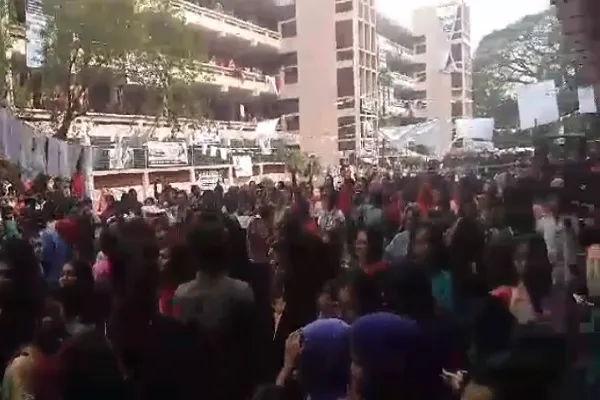 রোকেয়া হল-ডাকসু নির্বাচন বর্জন