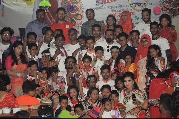সুবিধাবঞ্চিত শিশুদের সঙ্গে নববর্ষ উদযাপন করল আইনসেবা
