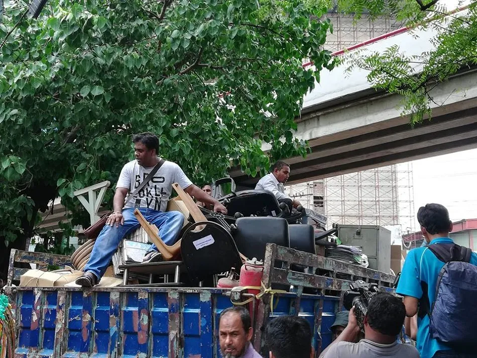 মালামাল সরাতে বিকেল পর্যন্ত সময় চায় বিজিএমইএ