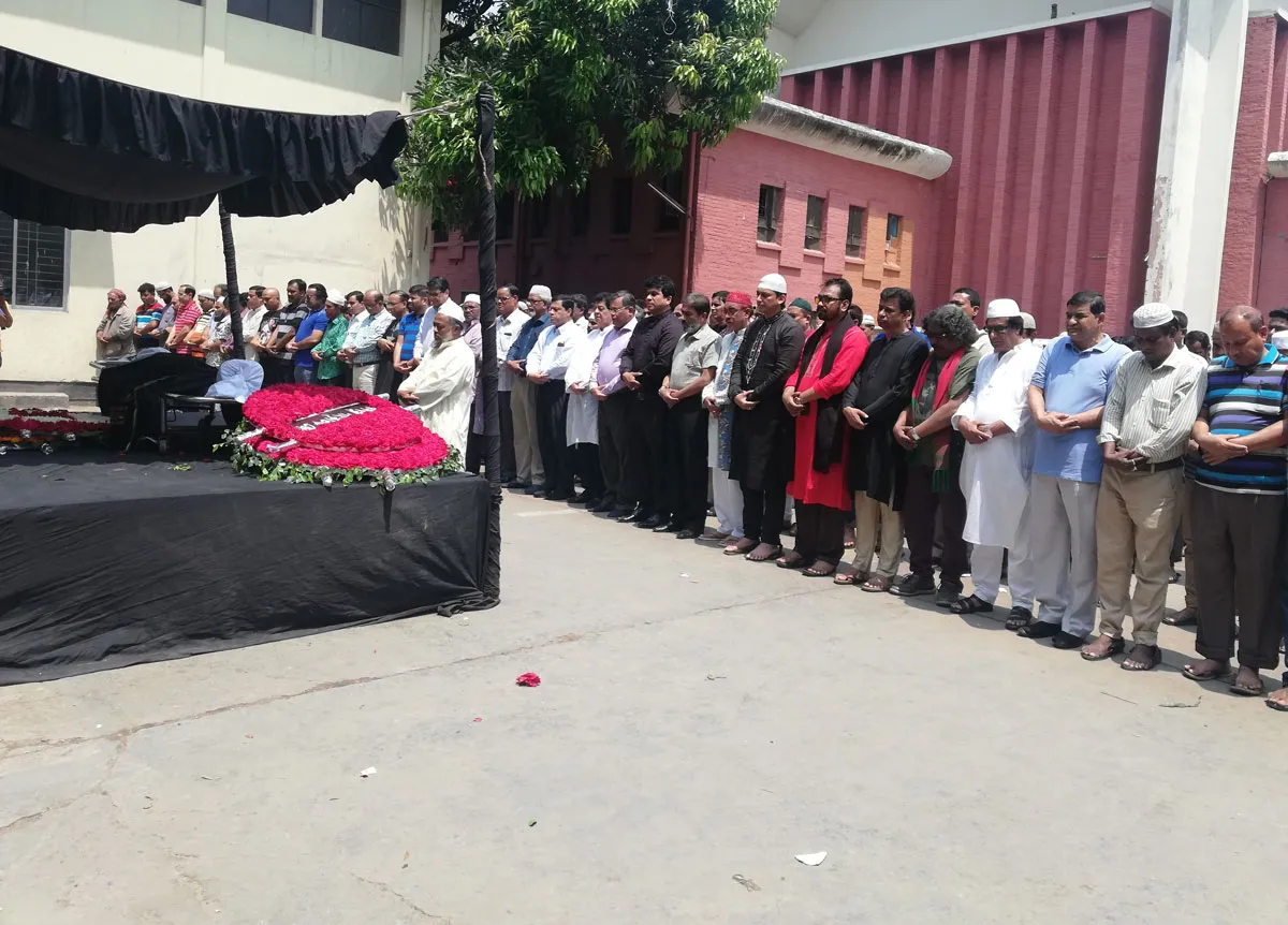 টেলি সামাদের বিদায়ে শোকস্তব্ধ এফডিসি