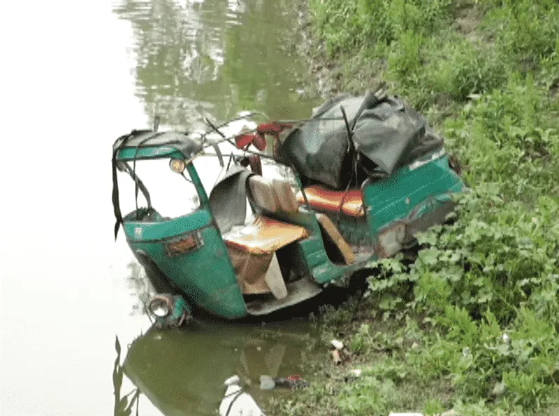 সিরাজগঞ্জ-সিএনজি অটোরিক্সা