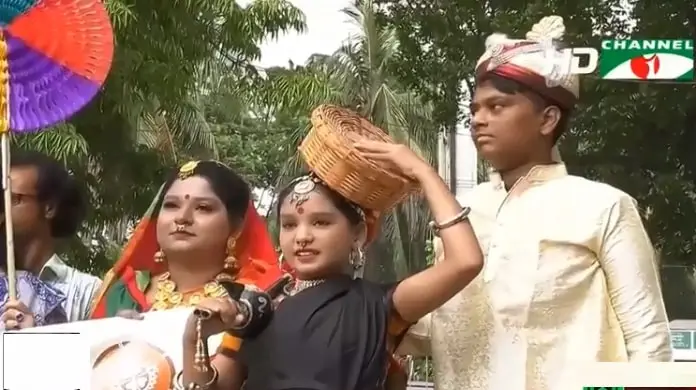 সূর্যাস্তে বিদায় পুরনো বছরের