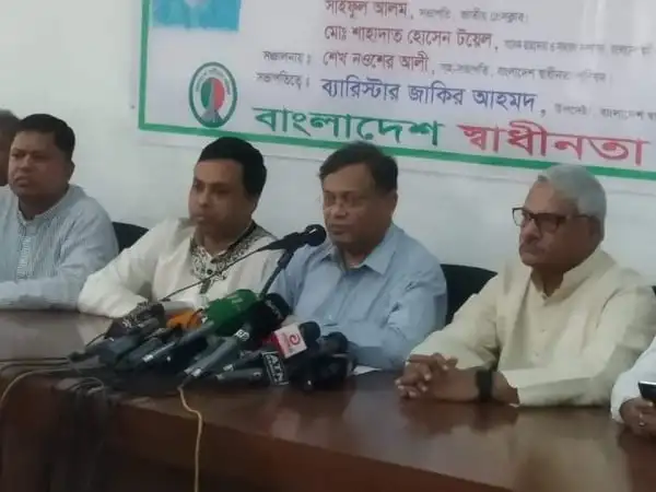 ২০ দলীয় জোট থেকে দলগুলো পালাতে শুরু করেছে: তথ্যমন্ত্রী
