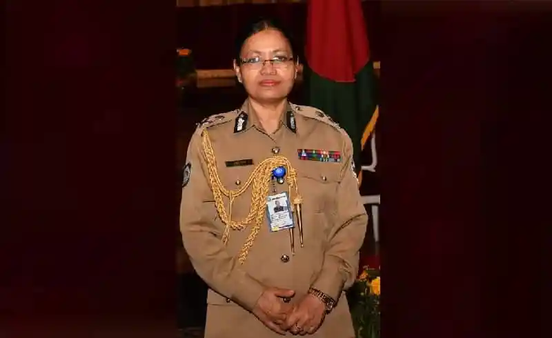 দেশে-বিদেশে রৌশন আরা’র ছিলো নানা অর্জন