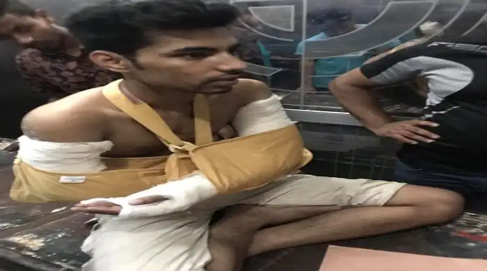 লিচু পাড়া নিয়ে স্থানীয়দের সঙ্গে রাবি ছাত্রলীগের সংঘর্ষে আটক ১