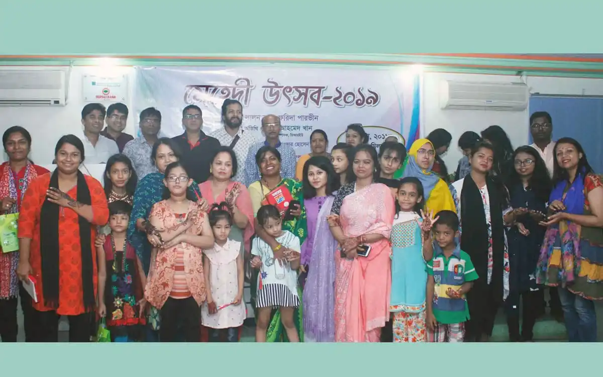 ডিআরইউ’র মেহেদী উৎসবে ফরিদা পারভীন