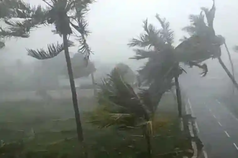 উড়িষ্যার অর্ধেক গতিতে বাংলাদেশ অতিক্রম করবে ফণী