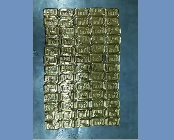 শাহজালাল বিমানবন্দরে ৩ কোটি ২৫ লাখ টাকার স্বর্ণসহ যাত্রী আটক