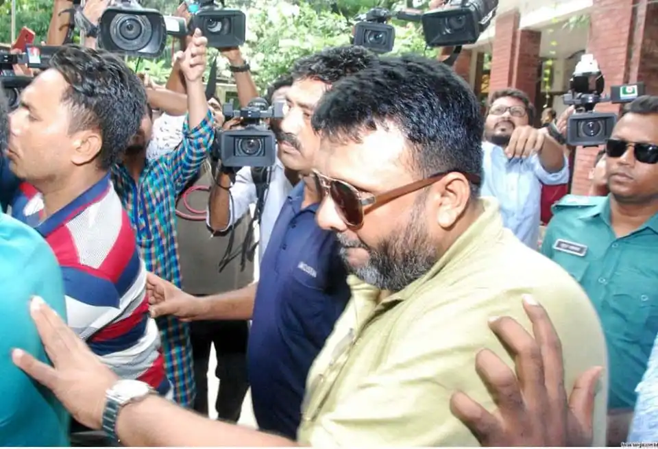 নুসরাতের ভিডিও-ওসি মোয়াজ্জেম-আদালতে হাজির