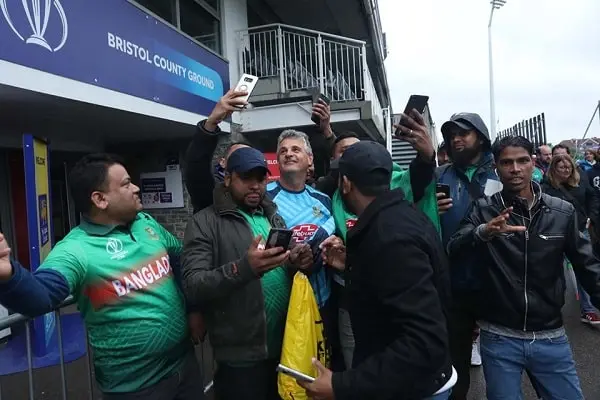 সমর্থকদের জন্য রোডসের খারাপ লাগছে