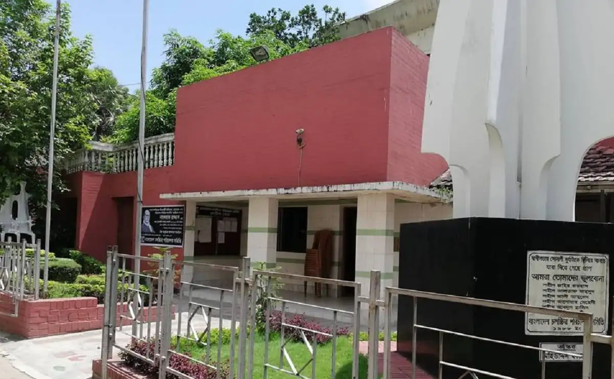 নকল নয়, মৌলিক গল্প ও চিত্রনাট্যকার খুঁজছে পরিচালক সমিতি