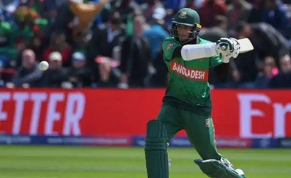 সাকিবের টানা তৃতীয় ফিফটি