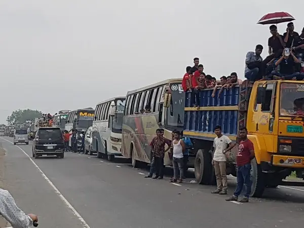 দ্বিগুণ ভাড়ায় আন্তনগর বাসগুলো কী সেবা দেয়?