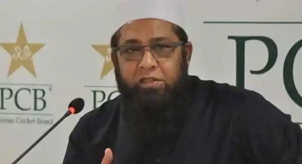 সরে দাঁড়ালেন ইনজামাম
