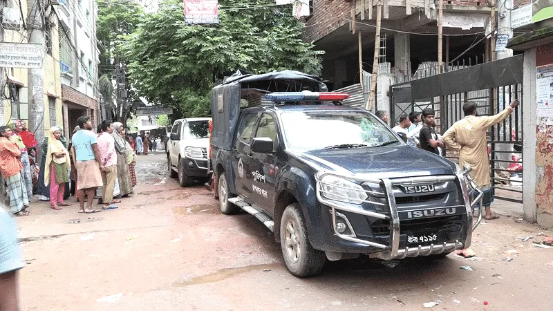 রাজধানীতে জঙ্গি আস্তানায় পুলিশের অভিযানে ৫ জঙ্গি আটক