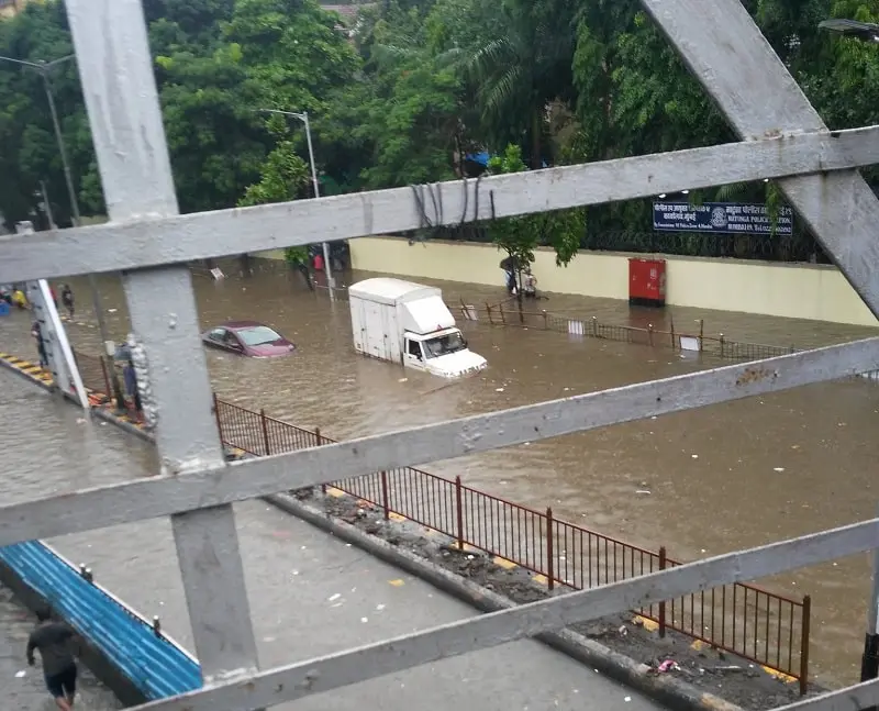 মুম্বাই-তীব্র বৃষ্টি-নিহত
