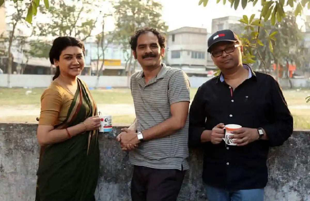 অদেখা রূপে জয়া