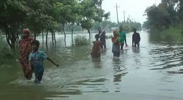 বন্যার পানিতে ডুবে স্কুলছাত্রসহ নিহত ৩, নিখোঁজ ১