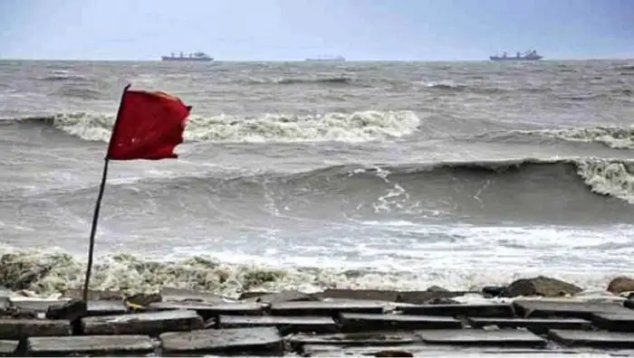 সাগরে জলোচ্ছ্বাসের আশঙ্কা