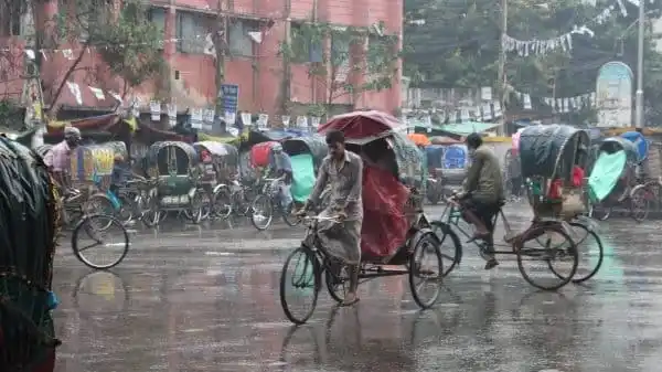 অশনির প্রভাবে সারাদেশে বৃষ্টি