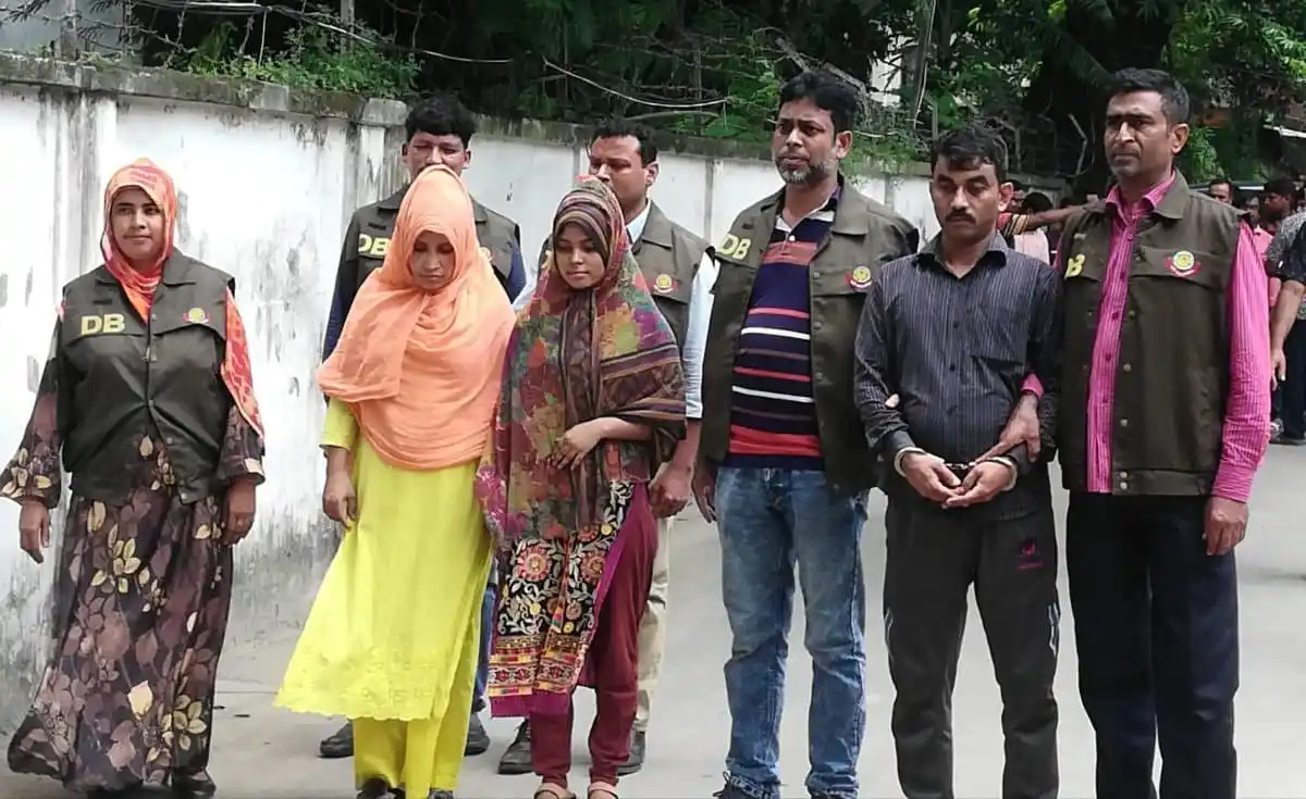 গরুর হাটকে টার্গেট করেছে জাল মুদ্রা কারবারীরা