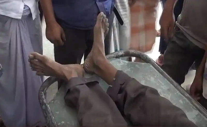 বিনামূল্যে কোক না দেয়ায় কোকাকোলা’র চালককে পিটিয়ে হত্যা