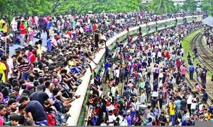 ‘সব কিছু ভেঙ্গে পড়ে’