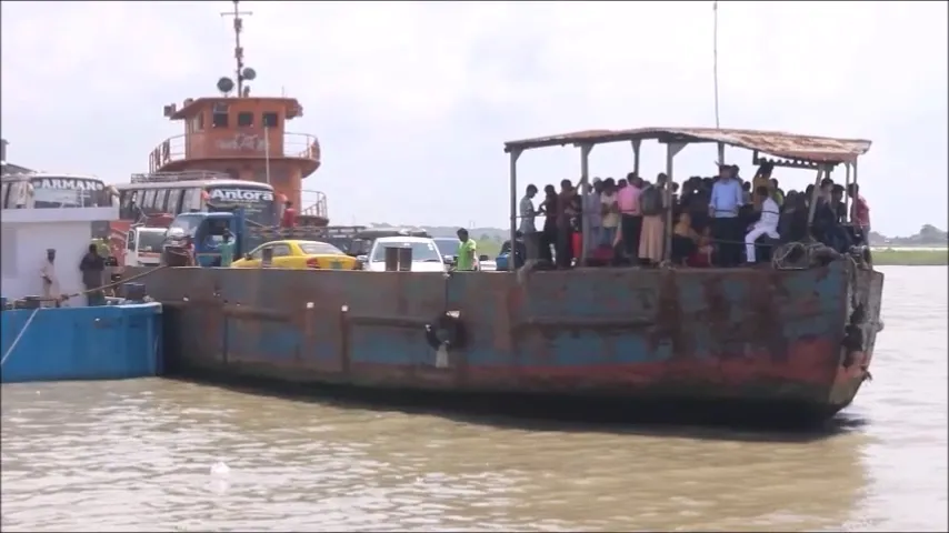 শিমুলিয়া-কাঁঠালবাড়ি-ফেরি-নৌরুটে ঘরে ফেরা মানুষ