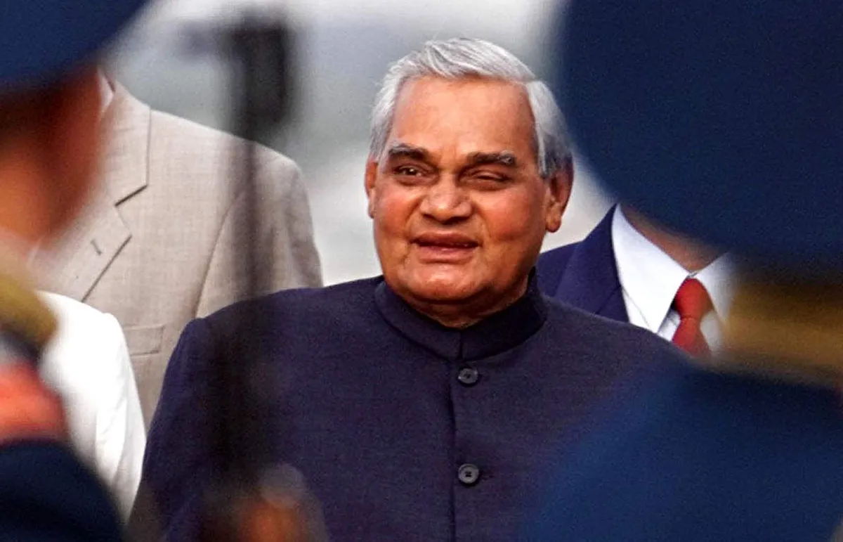 সিনেপর্দায় অটল বিহারী বাজপেয়ীর জীবনী