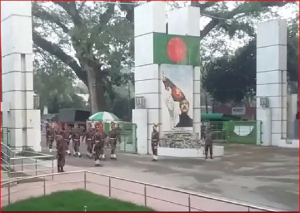 বেনাপোল চেকপোস্ট: সবাই চোর?
