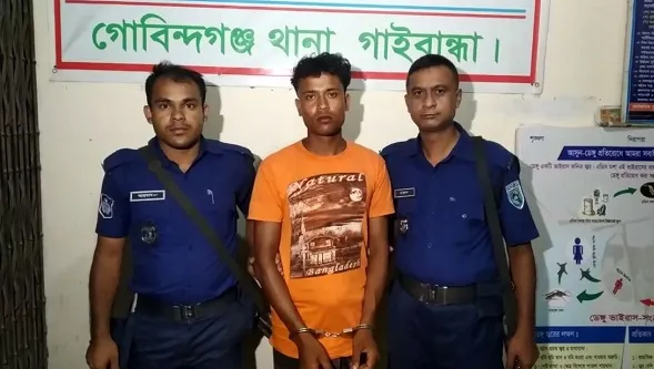 ‘বিচার’ চাওয়ায় মাদ্রাসা ছাত্রকে পিটিয়ে হত্যা