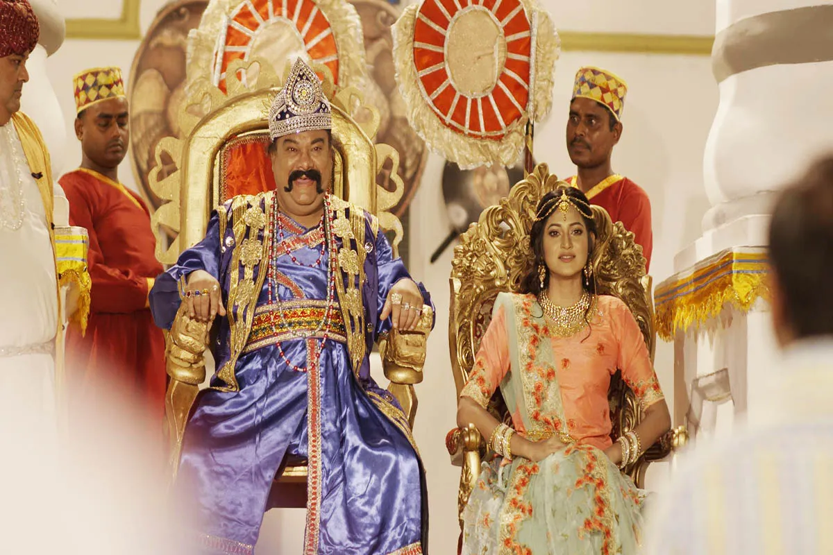 ‘হীরক রাজার দেশে’র অনুকরণে বিজ্ঞাপন