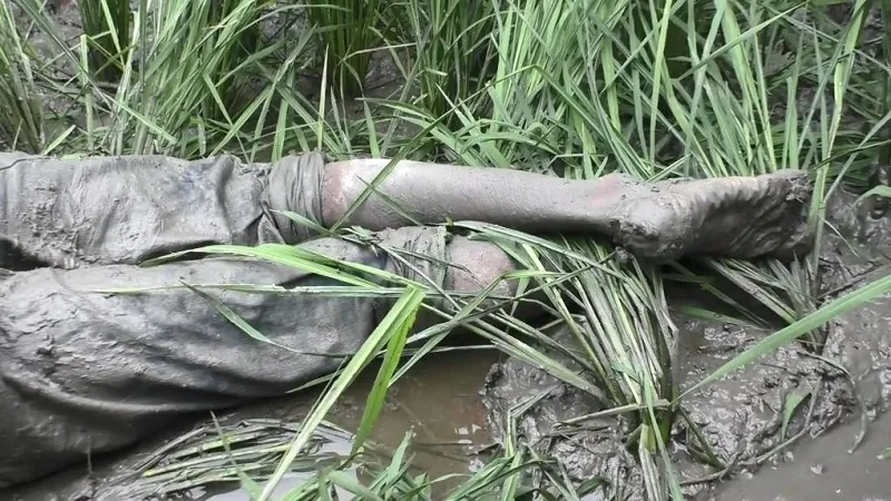 ধানখেতে যুবকের মরদেহ