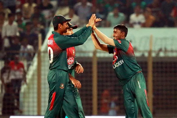 লিখন আউটস্ট্যান্ডিং, বিপ্লব অ্যাগ্রেসিভ