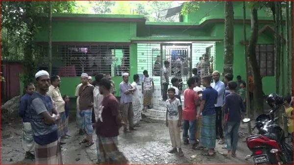 নিজ বাড়িতে ‘ডাকাতের হাতে খুন’ আতিকউল্ল্যাহ