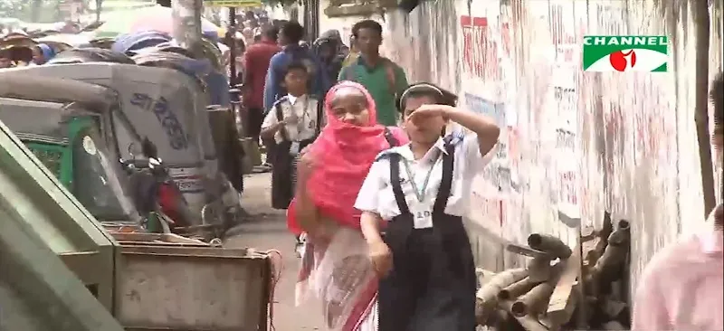 স্কুলে-যানজট-ভোগান্তি-শিক্ষার্থীরা