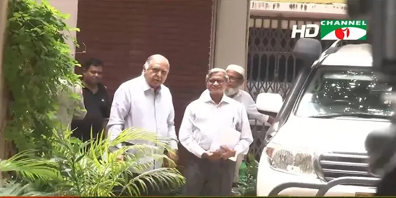 কূটনীতিকদের সঙ্গে বৈঠক