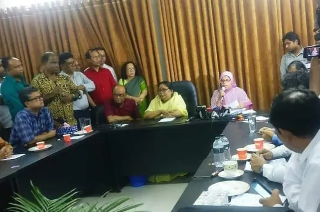 জাবি প্রশাসনের সঙ্গে আন্দোলনকারীদের দ্বিতীয় দফা আলোচনার শঙ্কা