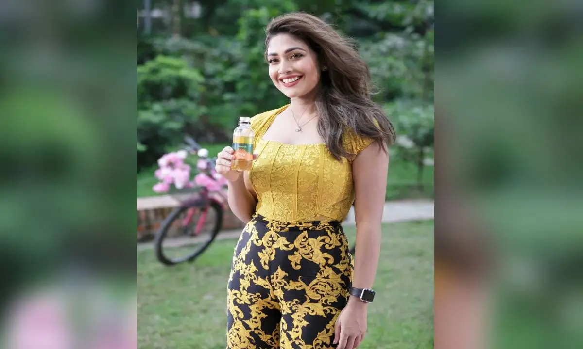 পিয়া বিপাশাকে সুগার ফ্রি জুস খাওয়ার পরামর্শ!