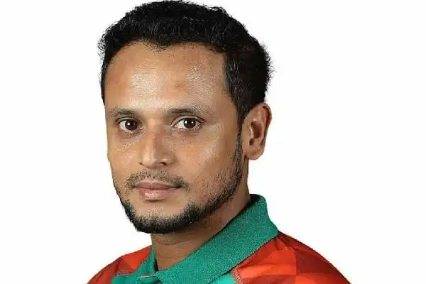 ভারত সফরে ডাক পেয়ে অবাক সানি