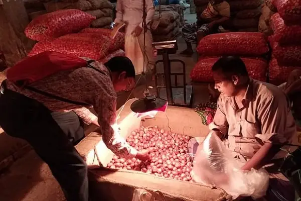 দায়িত্বশীল মন্ত্রীরা এসব কথা কীভাবে বলেন