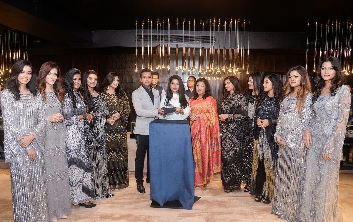 ‘মিস ইউনিভার্স’ বিজয়ীর মুকুটের দাম ২০ লাখ টাকা!