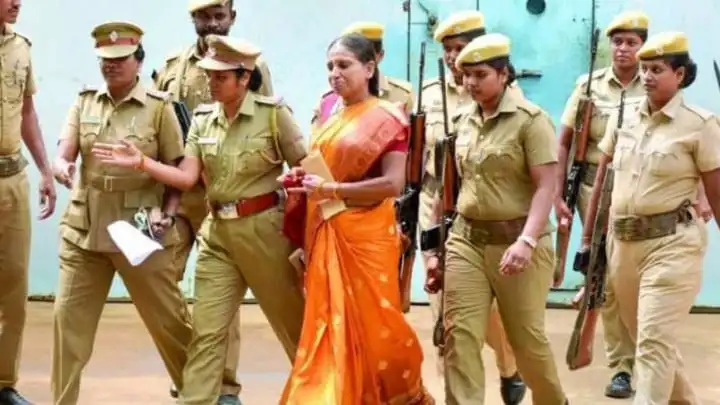 কারামুক্তি চেয়ে রাজীব গান্ধীর খুনি নলিনীর অনশন