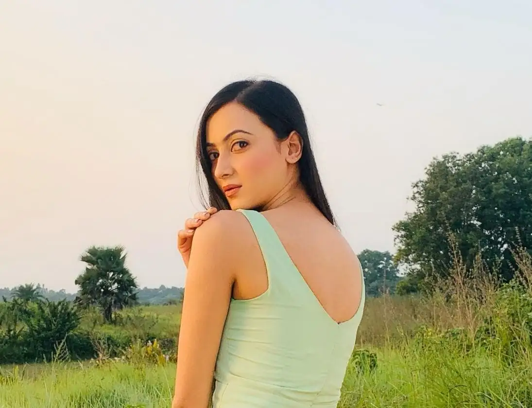 নতুন বিজ্ঞাপনে জাহারা মিতু