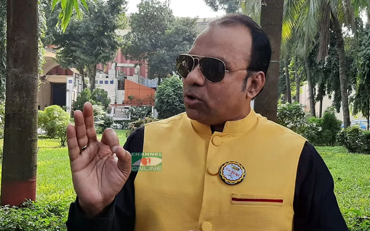 আমি গ্ল্যামারে নই, গ্রামারে বিশ্বাসী মানুষ: মিশা