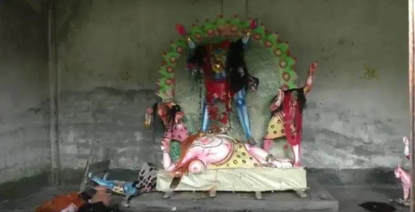 টাঙ্গাইলে মন্দিরের প্রতিমা ভাঙচুর