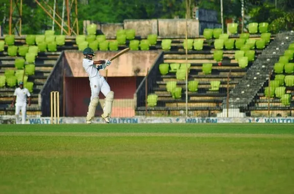 অভিষেকে অমিতের ‍দুর্দান্ত সেঞ্চুরি